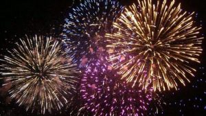 fuochi-d-artificio-generiche-555161.610x431-650x366