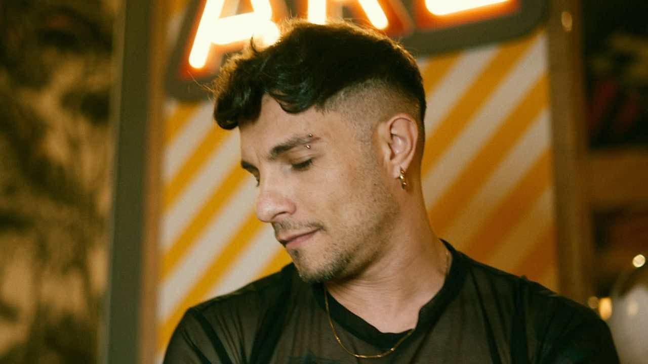 Marco Carta (kosmomagazine.it)