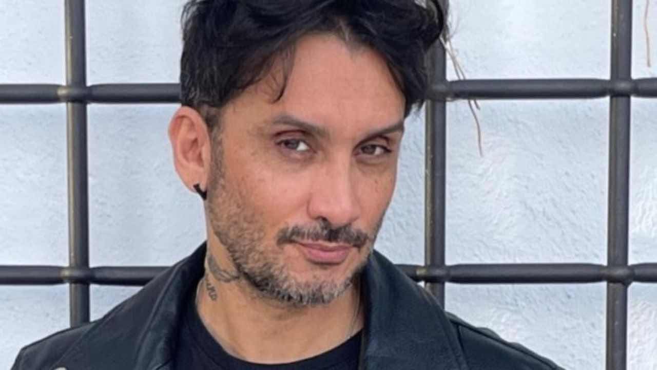 Fabrizio Moro (kosmomagazine.it)