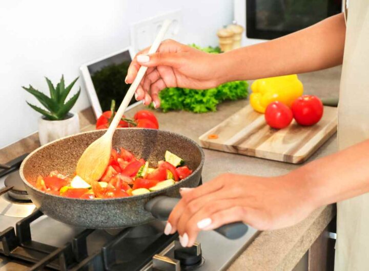 attenzione cuciniamo così ma rendiamo cibo tossico